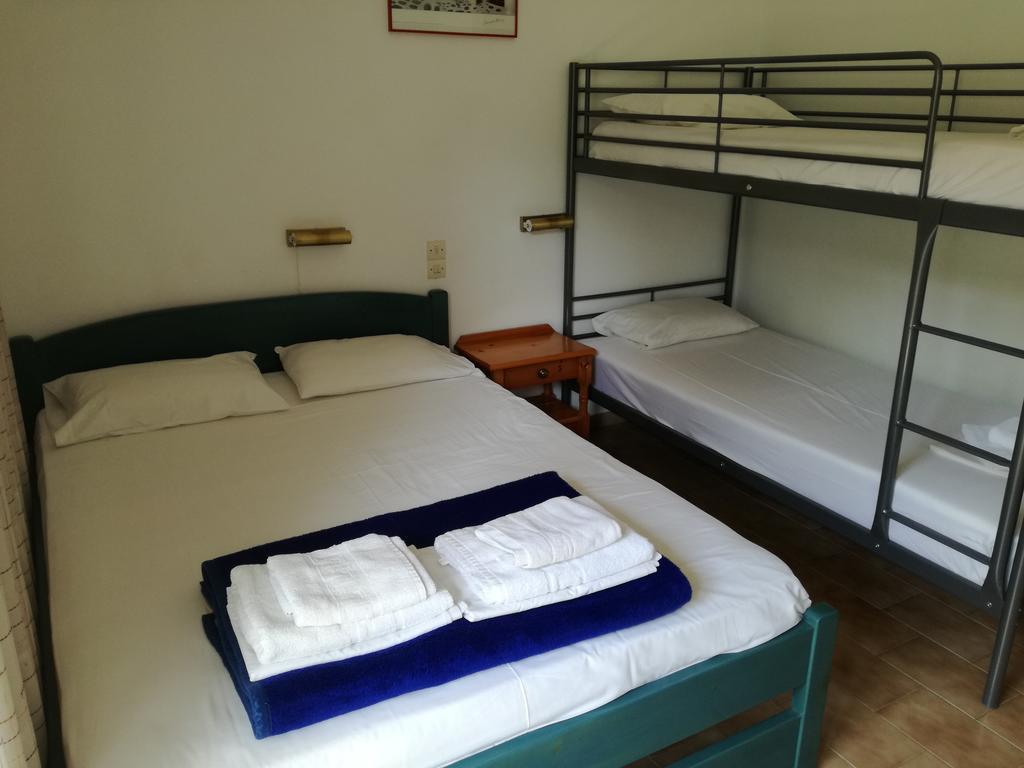Pericles Studios Agia Marina  ภายนอก รูปภาพ